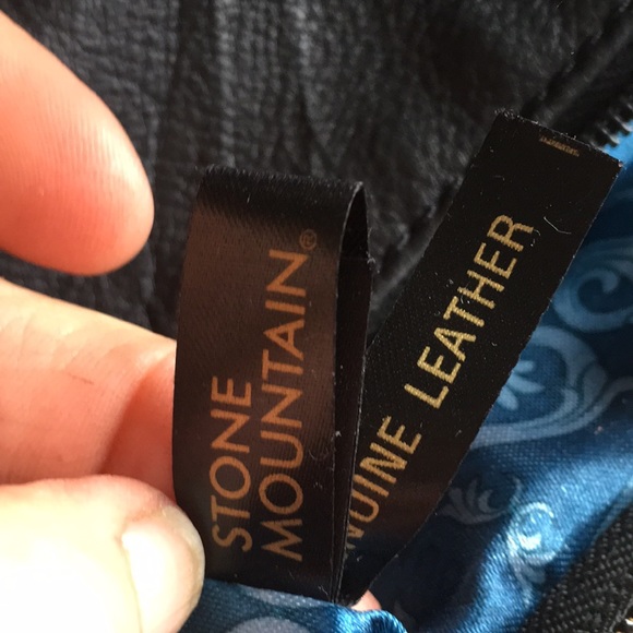 Black leather Stone Mountain bag - Picture 7 of 7